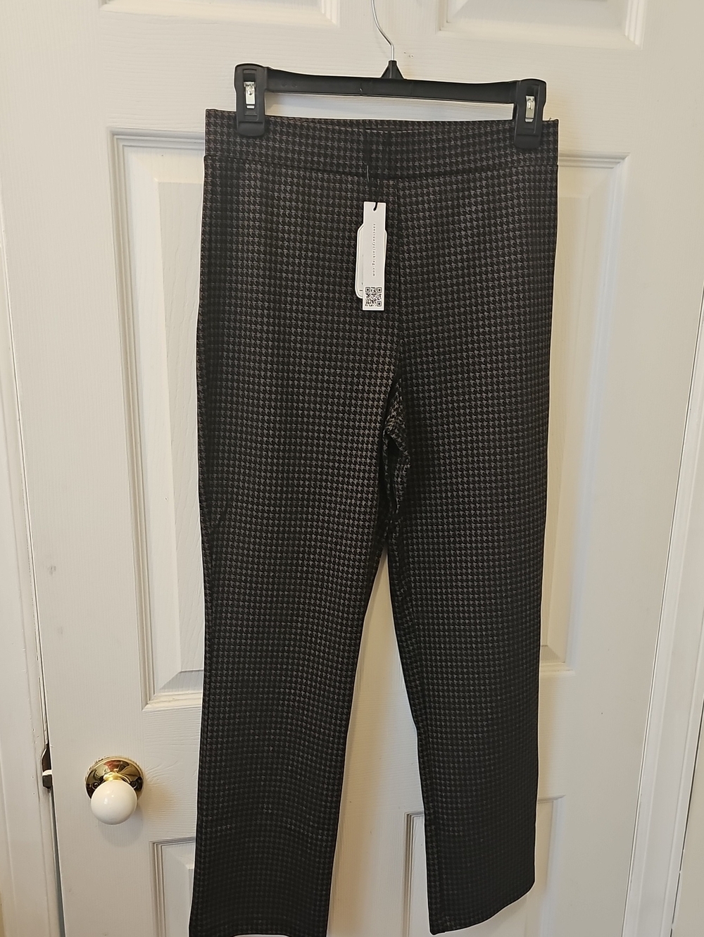 Sanctuary Black and Brown Houndstooth Pants
